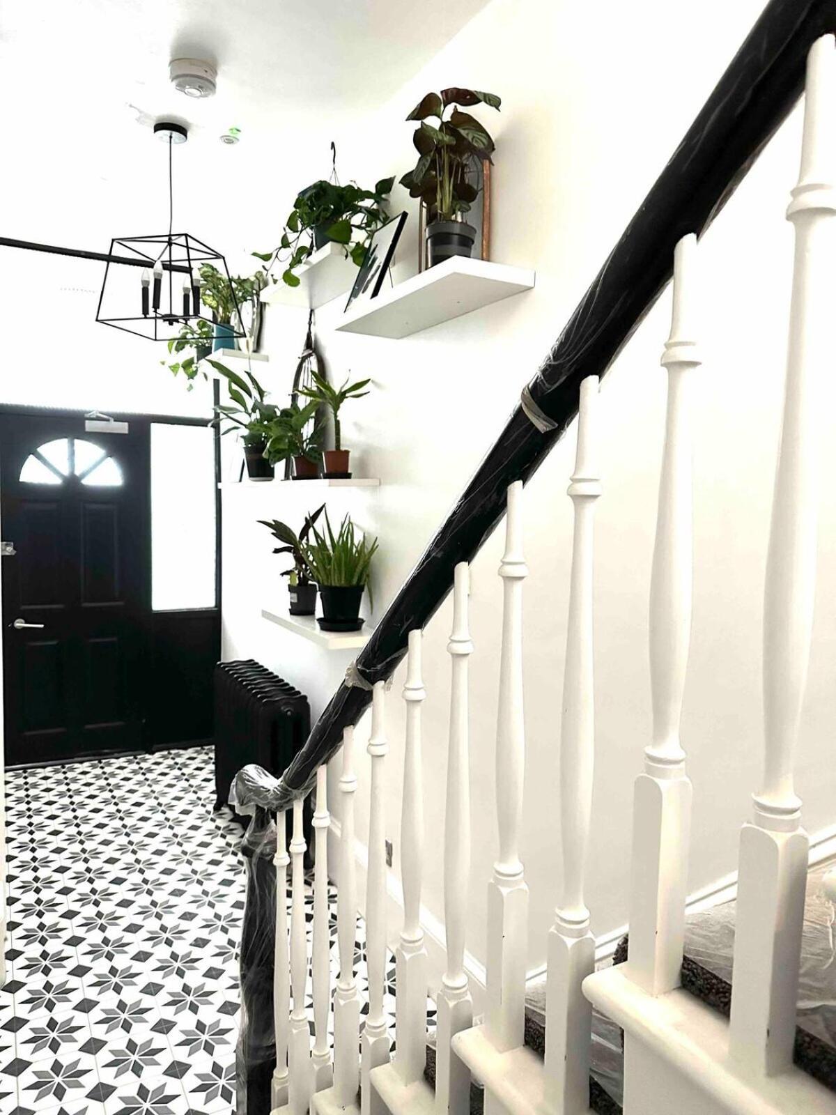 Eden House - Beach Apartments & Suites Saint Helier Room photo