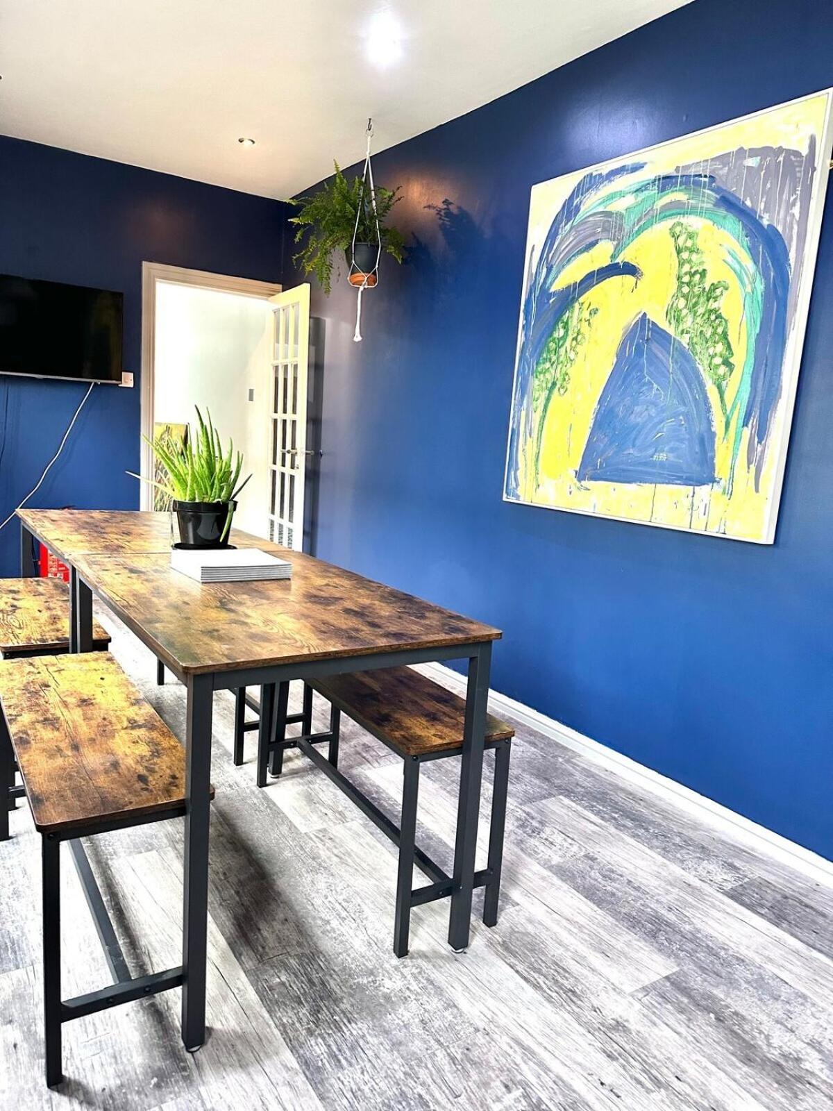 Eden House - Beach Apartments & Suites Saint Helier Room photo