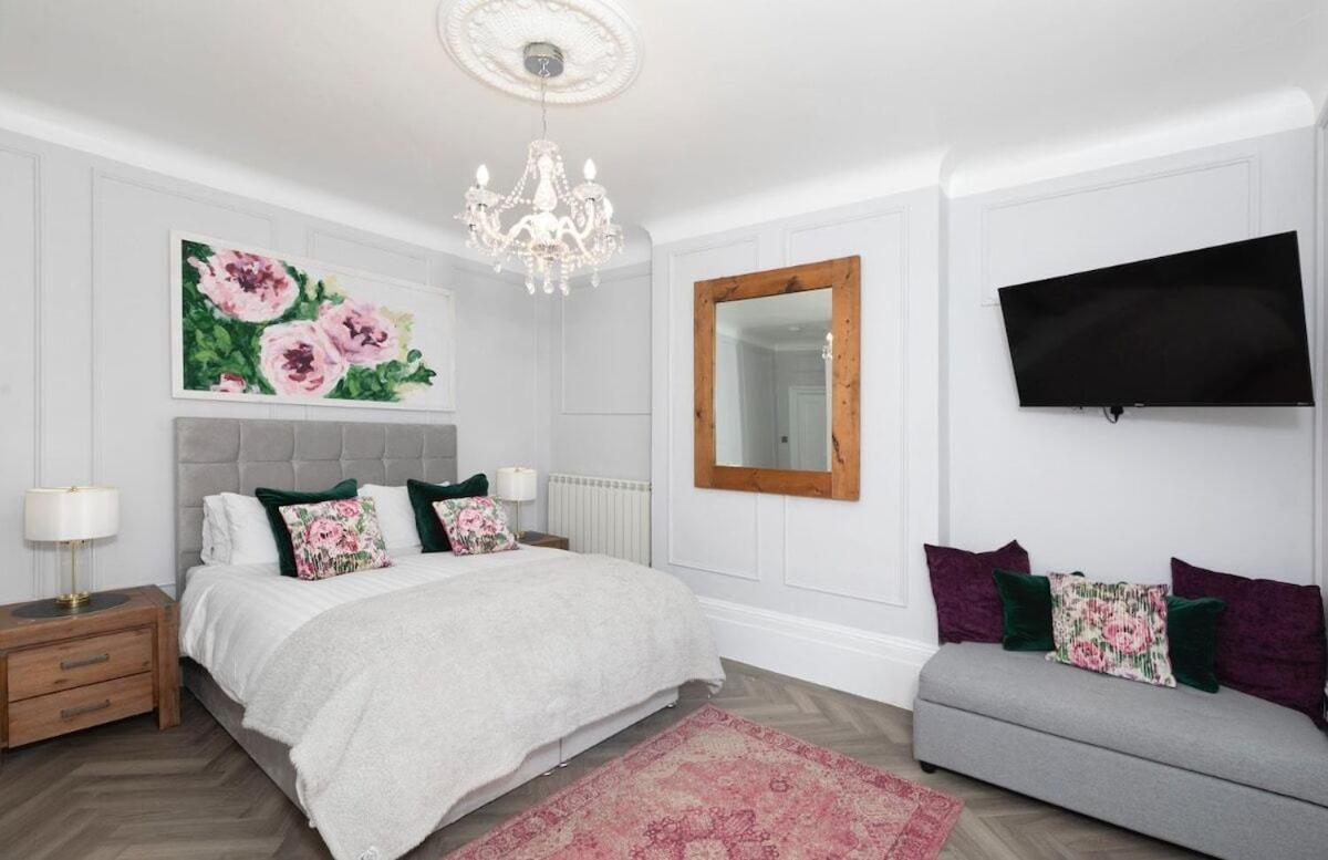 Eden House - Beach Apartments & Suites Saint Helier Room photo